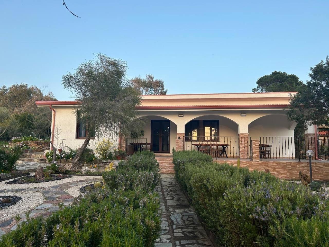Gardenrocks Villa Fluminimaggiore Ngoại thất bức ảnh
